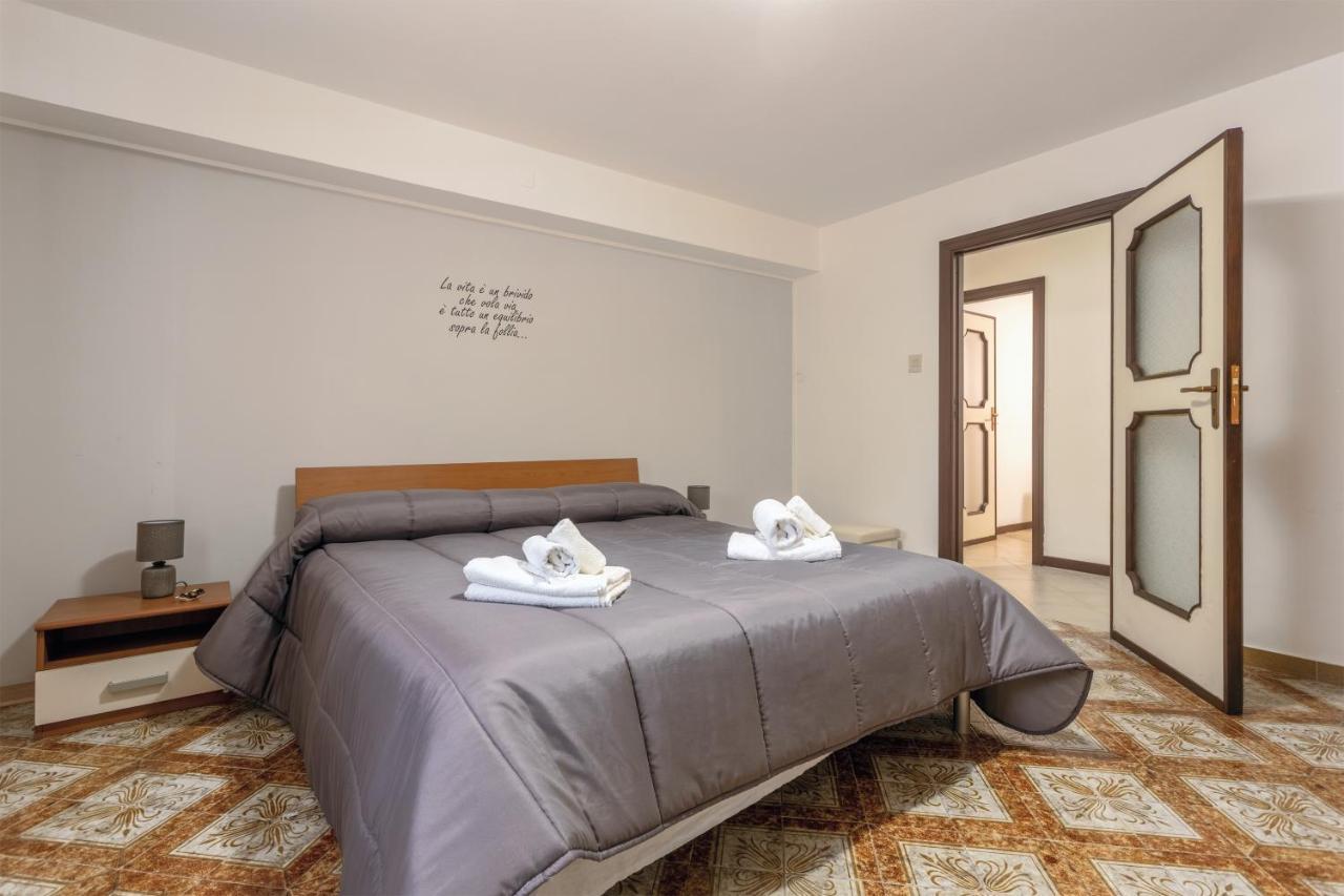 Casa In Villa A Mondello-700M Dal Mare Palermo Eksteriør billede