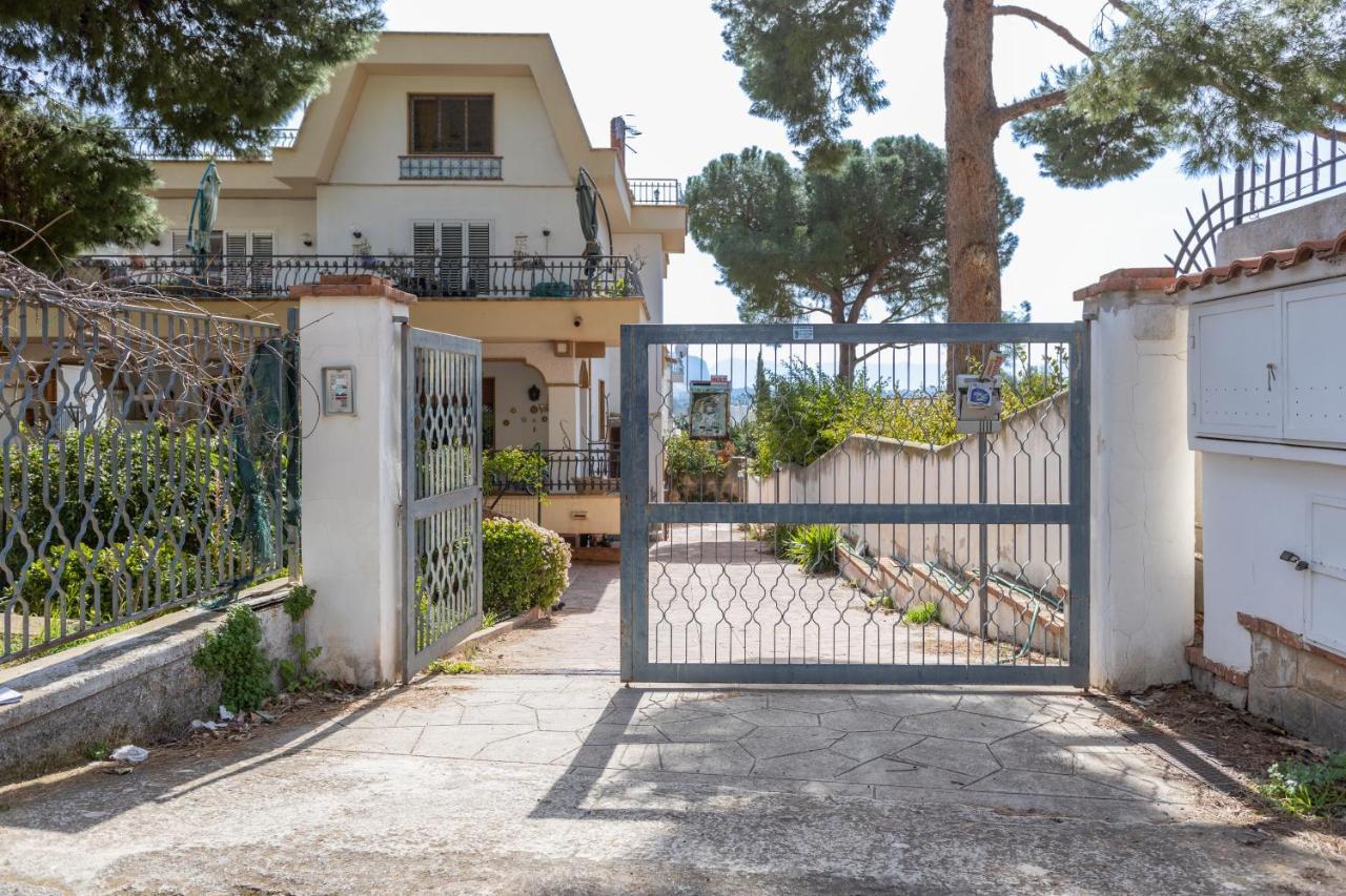 Casa In Villa A Mondello-700M Dal Mare Palermo Eksteriør billede